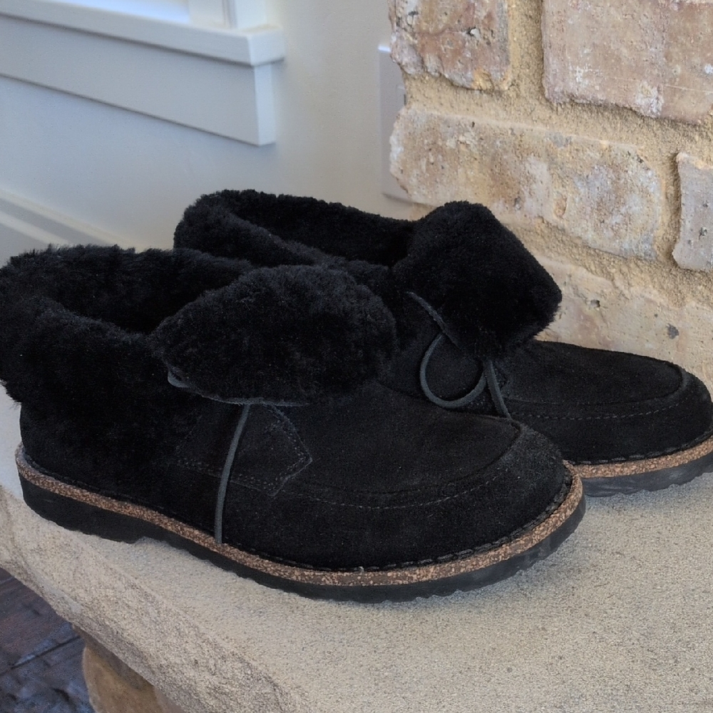 BIRKENSTOCK I Bakki Black Suede Genuine Shearling Ankle Chukka Boots, 40 - Picture 9 of 16